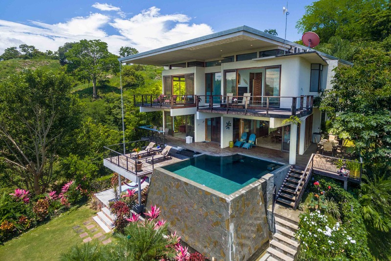 Brochure | Luxury Ocean View Rental with Prime Location